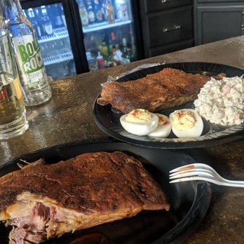 Smiley's Bar-B-Q - Barbeque Near Me - Raphine, Virginia