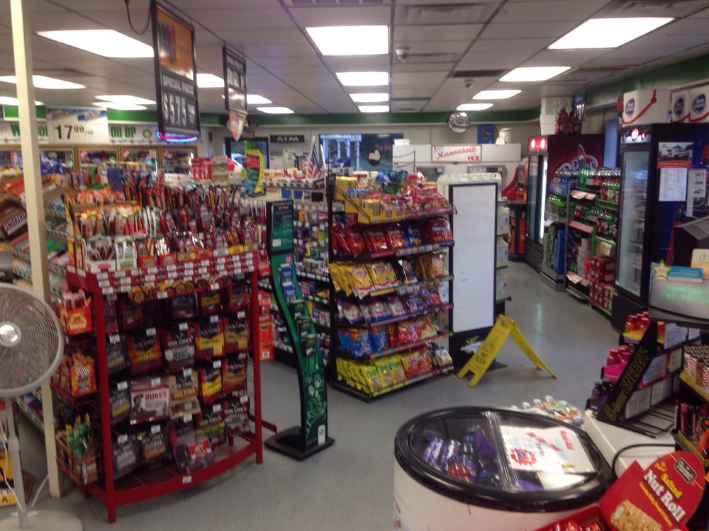 BP Updated September 2024 500 S MERINO AVE, Eddyville, Iowa Gas