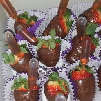 Cake Designs - BOO-ZEE BERRIES - Bakeries Near Me - Las Vegas, Nevada