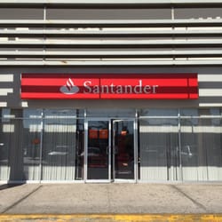 Santander - Fachada del Santander en Plaza las Américas.
