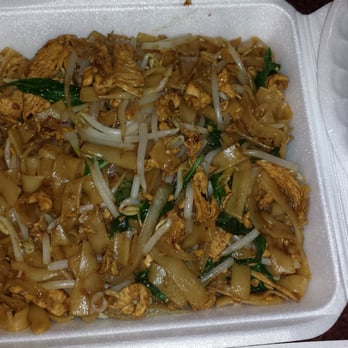 Bangkok Chef - Manoa - #20 Pad Ki Mao - Thai Near Me - Honolulu, Hawaii