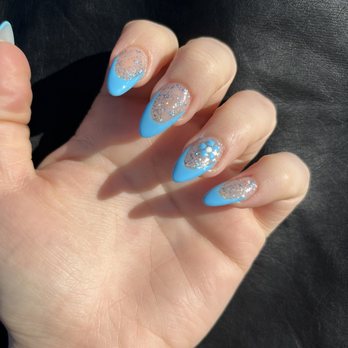 Phoenix Nails 'N' Spa - Nail Salons Near Me - Sheridan, Wyoming