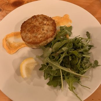 The Mariner - Crab cake - Seafood Near Me - Mystic, Connecticut