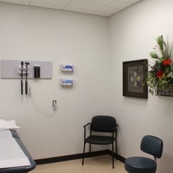 Xpress Wellness Urgent Care - Andover