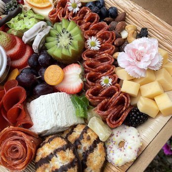 Spreads by Susu - Charcuterie board - Food Delivery Services Near Me Spreads by Susu - Charcuterie board - Food Delivery Services Near Me