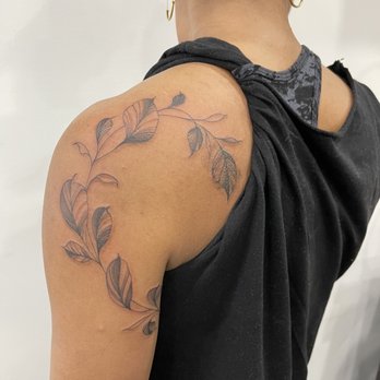 Fine Print Tattoos - Tattoo Near Me - Miami, Florida Fine Print Tattoos - Tattoo Near Me - Miami, Florida