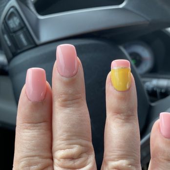 Bella Nails and Spas - Back to school pencil design - Nail Salons Near Me - Riverside, California