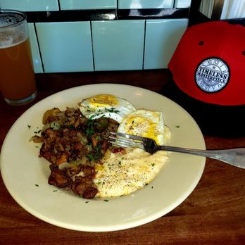 Sweet Science - Jerk Chicken Hash Boneless chicken, potato, onions & peppers cooked in homemade jerk seasoning w/over easy eggs. Served w/cheddar grits - Bars Near Me - Brooklyn, New York Sweet Science - Jerk Chicken Hash Boneless chicken, potato, onions & peppers cooked in homemade jerk seasoning w/over easy eggs. Served w/cheddar grits - Bars Near Me - Brooklyn, New York