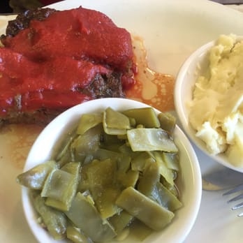 Exmore Diner - Meatloaf plate with string beans and mashed potatoes - Diners Near Me - Exmore, Virginia