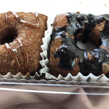 Layered Cakerie - For the love of Cronuts - Bakeries Near Me - Montclair, California Layered Cakerie - For the love of Cronuts - Bakeries Near Me - Montclair, California