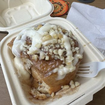 Cinnamon Roll Place - Cinnamon Roll with Mac Nuts and added Cream Cheese Frosting. - Bakeries Near Me - Kihei, Hawaii