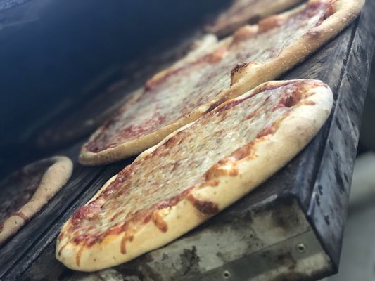 Brad's Pizza by null
