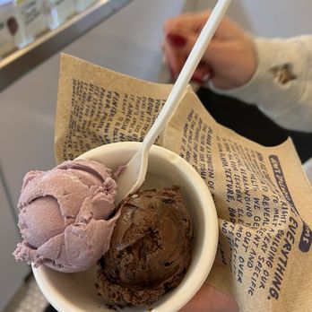 Jeni's Splendid Ice Creams - Wildberry Lavender & Darkest Chocolate in a dish - Ice Cream & Frozen Yogurt Near Me - Nashville, Tennessee Jeni's Splendid Ice Creams - Wildberry Lavender & Darkest Chocolate in a dish - Ice Cream & Frozen Yogurt Near Me - Nashville, Tennessee