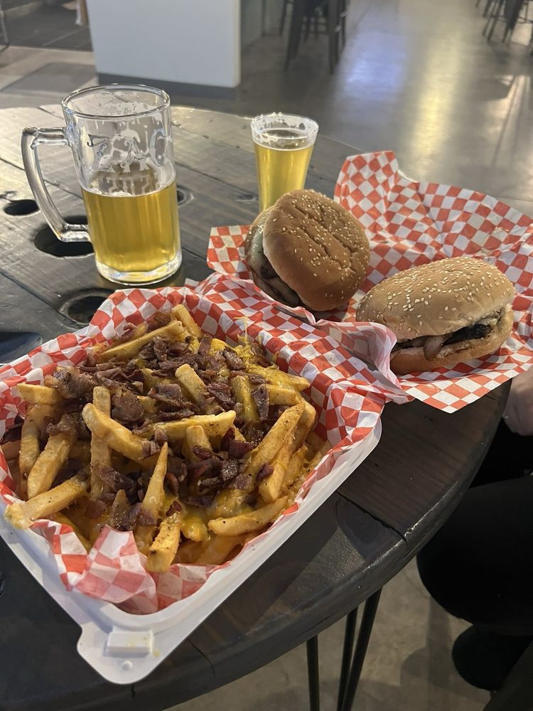 Ike’s Grill Food Truck