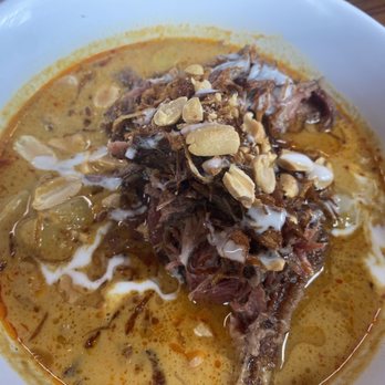 Eem - Massaman Curry with Smoked Lamb Shoulder - Cocktail Bars Near Me - Portland, Oregon