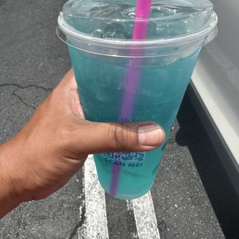 Dutch Bros Coffee - Electric Berry lemonade - Juice Bars & Smoothies Near Me - Baldwin Park, California