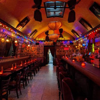 El Carmen - Inside - Mexican Near Me - Los Angeles, California El Carmen - Inside - Mexican Near Me - Los Angeles, California