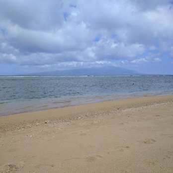 Murphy's Beach aka Kumimi Beach - Maui in the Background. - Beaches Near Me