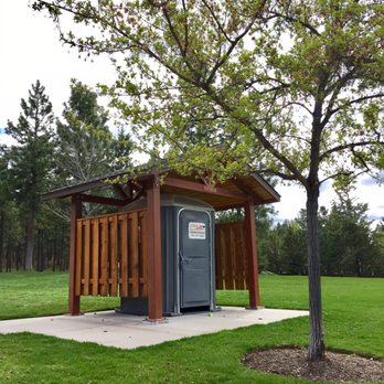 Quail Park - Gender neutral bathroom - Parks Near Me - Bend, Oregon