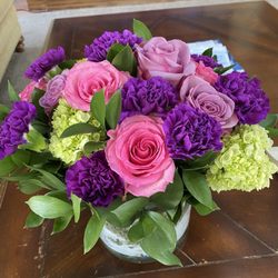 Just Bloom'd Florist - Photo of flowers ordered from The Frugal Flower.