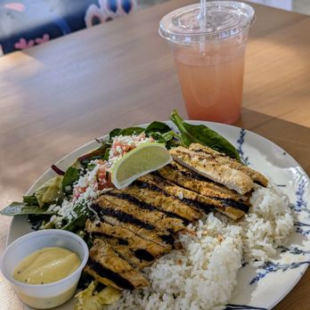 Bilia Eatery - Peruvian chicken, guava limeaid - Breakfast & Brunch Near Me - Castle Hills, Texas