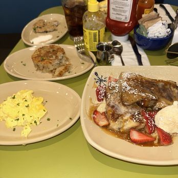Snooze, an A.M. Eatery - Bread pudding French toast, scrambled eggs, hash browns - Breakfast & Brunch Near Me - Cedar Park, Texas Snooze, an A.M. Eatery - Bread pudding French toast, scrambled eggs, hash browns - Breakfast & Brunch Near Me - Cedar Park, Texas