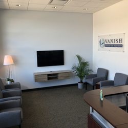 Vanish - Advance Vein Treatments - While it is a nice place to wait, most people don't have any wait to be seen