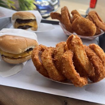 Bubba Burgers - Burgers Near Me - Kapaa, Hawaii