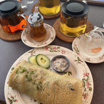 Crepes Tea House - Tea flight: Phoenix Mountain, Rainforest Mint, Melon Pear (L-R) and Large Savory Crepe with White Mushroom Sauce - Coffee & Tea Near Me - West Springfield, Massachusetts