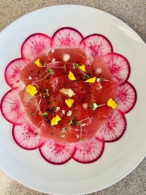 Summer time specials - The new summer time menu includes the freshest seasonal fruits, vegetables and meats. Try this colorful light menu on your next trip to Kauai!
With aloha,
Chef Ginger