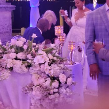 Unforgettable Floral Designs - Floral Designers Near Me - Sunrise, Florida Unforgettable Floral Designs - Floral Designers Near Me - Sunrise, Florida