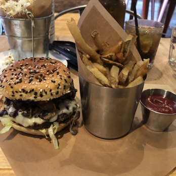 Hambrgr St Paul - Mushroom Burger - Burgers Near Me - St. Catharines, Ontario