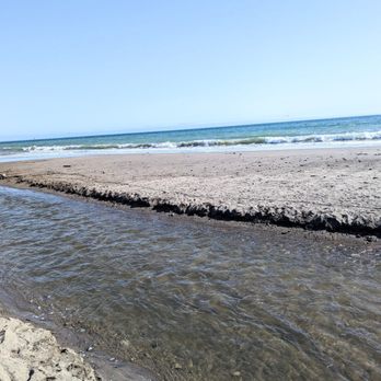 Rio Del Mar State Beach - Fun little brook on the beach - Beaches Near Me - Aptos, California