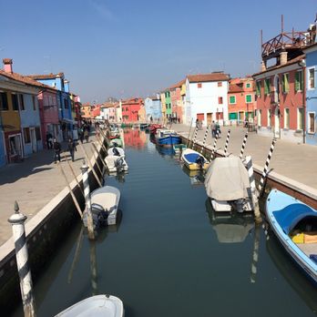 Isola di Burano - Pure beauty - Landmarks & Historical Buildings Near Me - Venezia, VE Isola di Burano - Pure beauty - Landmarks & Historical Buildings Near Me - Venezia, VE