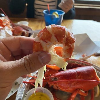 Anna's Water's Edge Restaurant - Lobster dinner - Seafood Near Me - Phippsburg, Maine