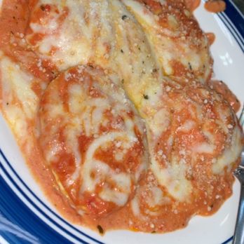 Bella italy - Ravioli with Alfredo sauce and marinara? I think yes !!! - Italian Near Me - White Sulphur Springs, West Virginia Bella italy - Ravioli with Alfredo sauce and marinara? I think yes !!! - Italian Near Me - White Sulphur Springs, West Virginia