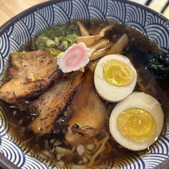 Burosu Ramen - Truffle ramen - Ramen Near Me - Studio City, California Burosu Ramen - Truffle ramen - Ramen Near Me - Studio City, California