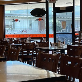 Koa Pancake House - Dinning - Breakfast & Brunch Near Me - Honolulu, Hawaii