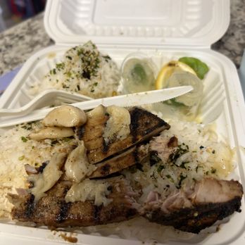 Upscale Hawaii - Garlic Ahi - Diners Near Me - Honolulu, Hawaii