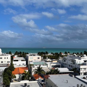 Moxy Miami South Beach - Hotels Near Me - Miami Beach, Florida
