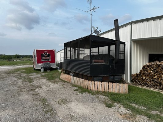 Red Wagon BBQ by null