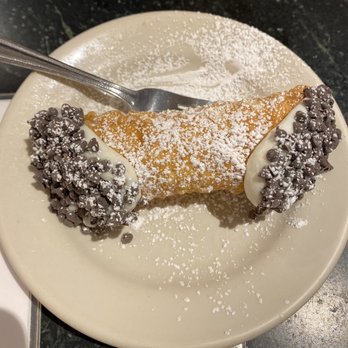 Mike's Pastry - Chocolate chip cannoli - Bakeries Near Me - Boston, Massachusetts Mike's Pastry - Chocolate chip cannoli - Bakeries Near Me - Boston, Massachusetts