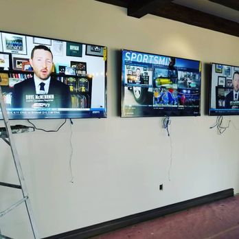 Gold Star IT Solutions - Bar/Grill TV Installation and Multiviewer Setup - IT Services & Computer Repair Near Me - San Diego, California Gold Star IT Solutions - Bar/Grill TV Installation and Multiviewer Setup - IT Services & Computer Repair Near Me - San Diego, California