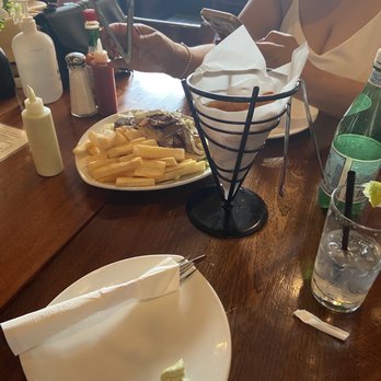 Favela Grill - Brazilian Near Me - Astoria, New York
