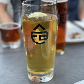 Formula Brewing - Mexican Lager - IG: @nelson_eats - Beer Gardens Near Me - Issaquah, Washington Formula Brewing - Mexican Lager - IG: @nelson_eats - Beer Gardens Near Me - Issaquah, Washington