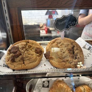 The White Oak Cottage - Reese's cookies - New American Near Me - Lithia, Florida The White Oak Cottage - Reese's cookies - New American Near Me - Lithia, Florida