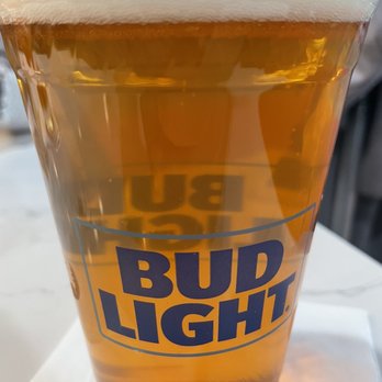 Studio Bar - Space dust - Airport Lounges Near Me - Burbank, California Studio Bar - Space dust - Airport Lounges Near Me - Burbank, California