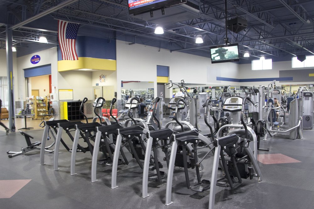 GENESIS HEALTH CLUBS OLATHE Updated June 2024 34 Photos & 45