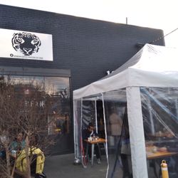 Red Bean Coffee - Outside