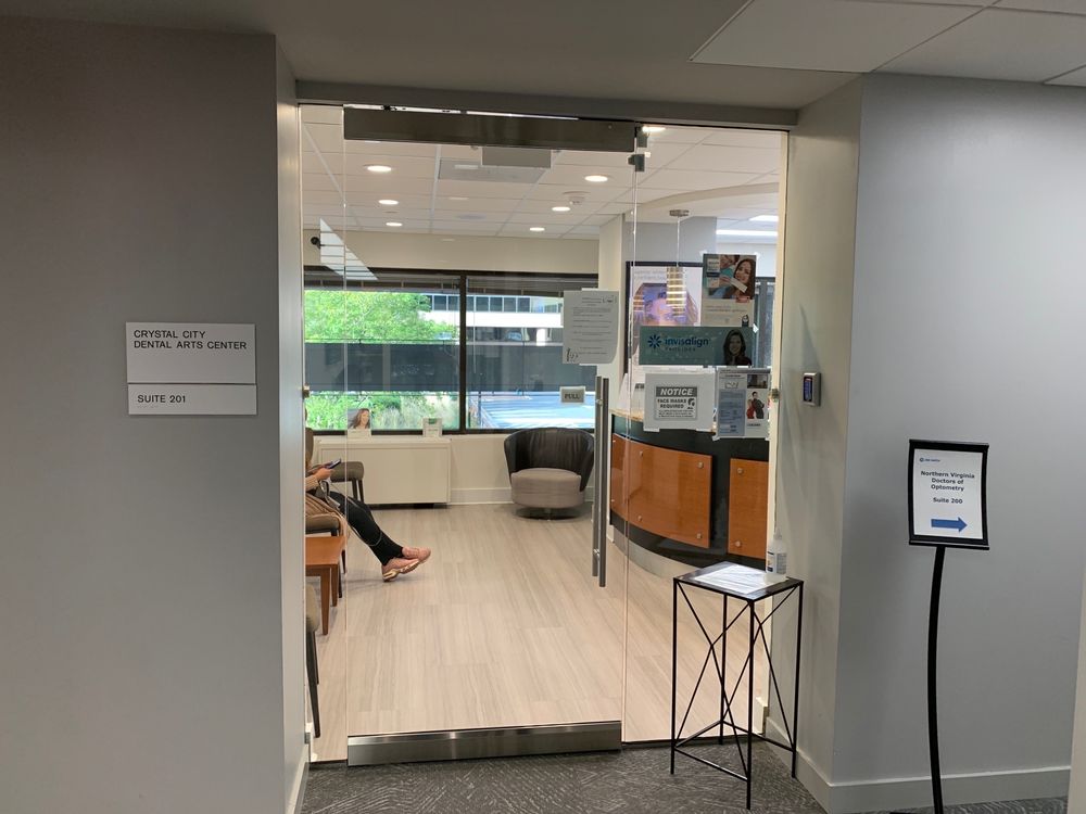 CRYSTAL CITY DENTAL ARTS CENTER Updated August 2024 12 Photos & 28 Reviews 1235 S Clark St
